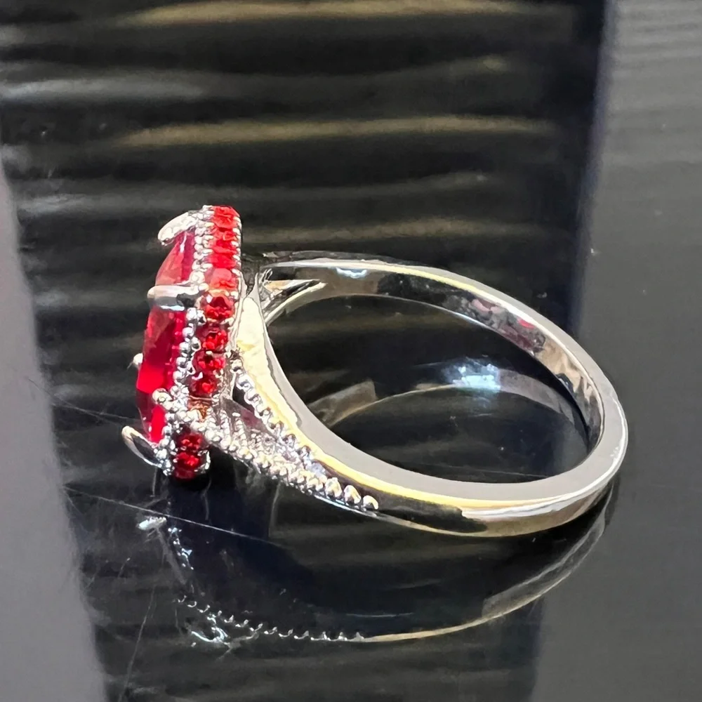 Elegant Silver Ring with Red Gemstone